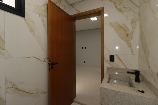 Banheiro da Suíte de casa à venda com 3 quartos, 125m² em Parque Capuava, Santo André