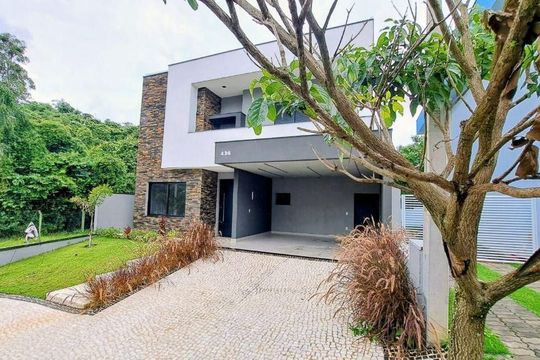 Casa à venda com 3 quartos, 219m² em Vila Pagano, Valinhos