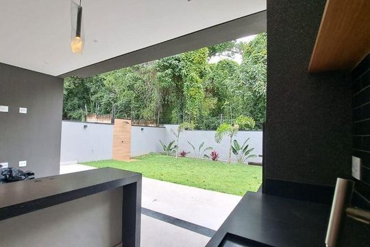 Casa à venda com 3 quartos, 219m² em Vila Pagano, Valinhos