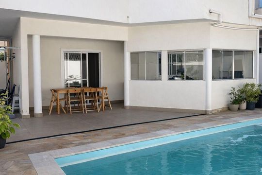 Casa à venda com 3 quartos, 171m² em Dos Ortizes, Valinhos