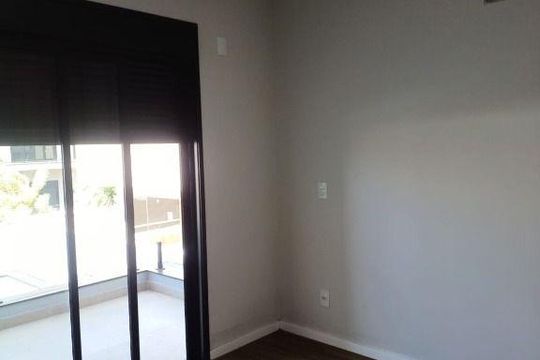 Casa à venda com 3 quartos, 230m² em Colina dos Pinheiros, Valinhos