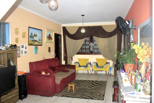 Casa à venda com 3 quartos, 188m² em Parque Renato Maia, Guarulhos