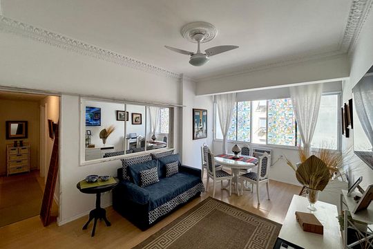 Sala de apartamento para alugar com 2 quartos, 71m² em Copacabana, Rio de Janeiro