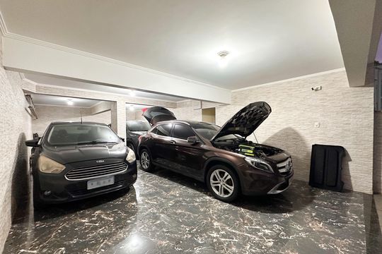 Garagem de casa à venda com 3 quartos, 200m² em Vila Marchi, São Bernardo do Campo