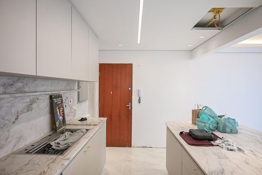 Cozinha de apartamento à venda com 3 quartos, 117m² em Chácara Agrindus, Taboão da Serra