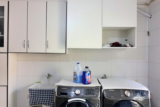 Área de Serviço de casa à venda com 4 quartos, 450m² em Batistini, São Bernardo do Campo