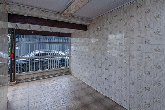 garagem_2 de casa para alugar com 1 quarto, 60m² em Vila Brasilina, São Paulo