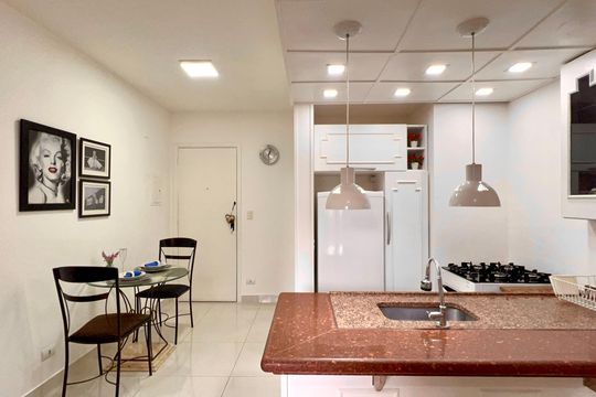 Cozinha de apartamento para alugar com 1 quarto, 45m² em Jardim Paulista, São Paulo