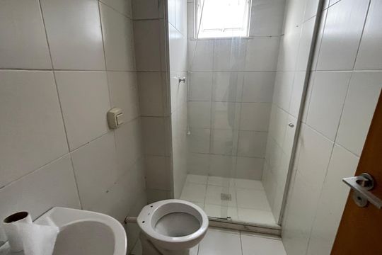 Banheiro de apartamento para alugar com 2 quartos, 90m² em Vila Centenario, Duque de Caxias