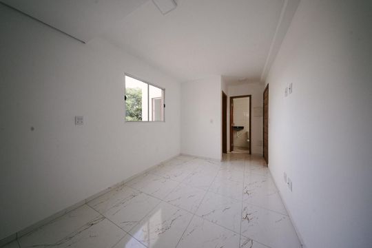 Sala de casa à venda com 2 quartos, 41m² em Vila Guilhermina, São Paulo
