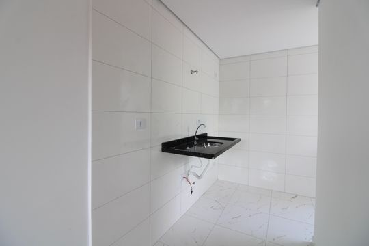 Cozinha de apartamento à venda com 2 quartos, 37m² em Vila Guilhermina, São Paulo