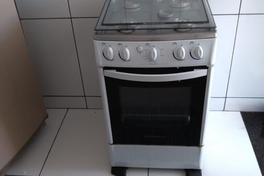 Cozinha de apartamento para alugar com 2 quartos, 96m² em tamaios , Cabo Frio