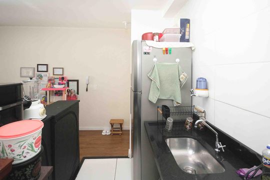 Cozinha de apartamento à venda com 2 quartos, 45m² em Vila Tolstoi, São Paulo