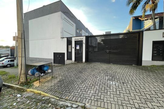 Placa Instalada em 01/06/2026 - Cod.UPQU-7 de casa de condomínio à venda com 2 quartos, 84m² em Industrial, Novo Hamburgo