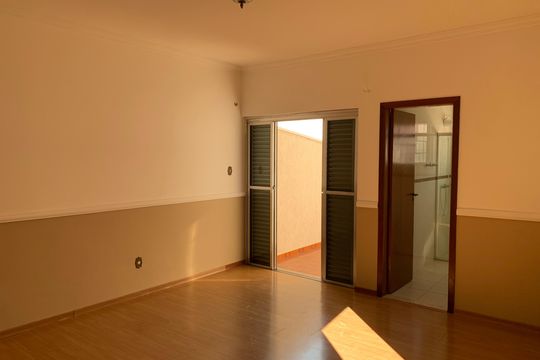 Quarto de casa para alugar com 4 quartos, 408m² em Vila Ipiranga, Mogi das Cruzes