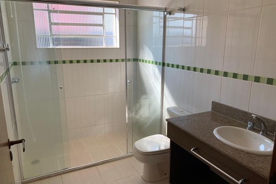 Banheiro de casa para alugar com 4 quartos, 408m² em Vila Ipiranga, Mogi das Cruzes
