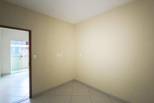 Casa para alugar com 2 quartos, 70m² em Incofindência, Belo Horizonte