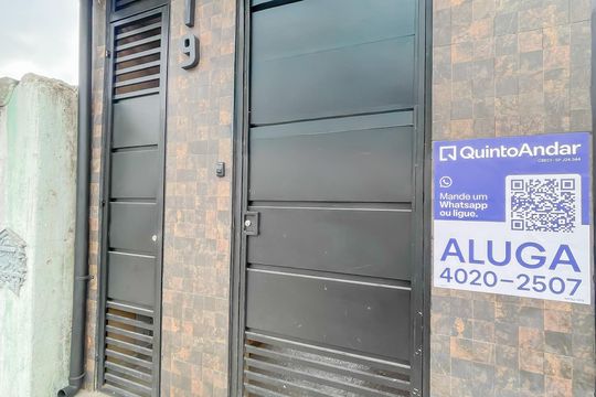 Fachada de kitnet/studio para alugar com 1 quarto, 20m² em Vila Yolanda, Osasco