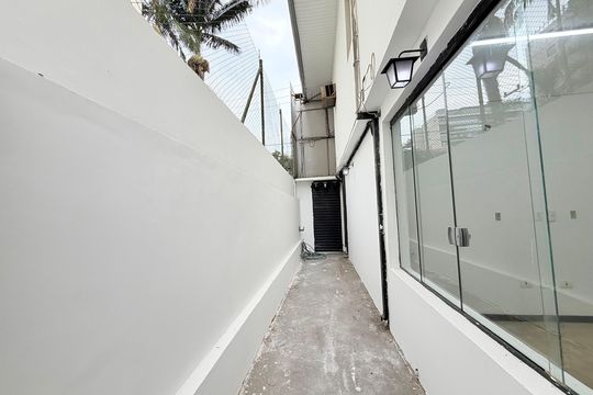 Quintal de casa para alugar com 2 quartos, 120m² em Cidade Monções, São Paulo