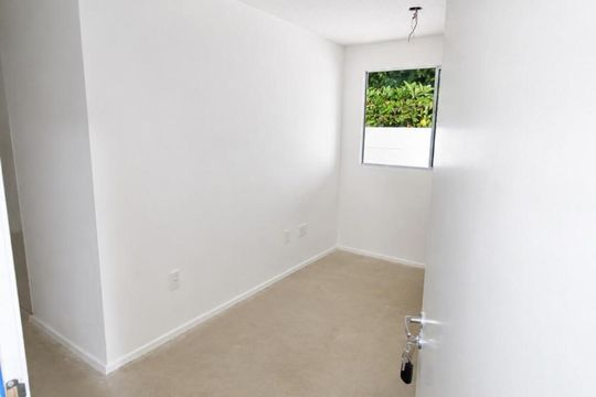 Sala de apartamento para alugar com 1 quarto, 40m² em Jardim das Margaridas, Salvador