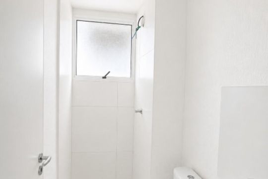 Banheiro de apartamento para alugar com 1 quarto, 40m² em Jardim das Margaridas, Salvador