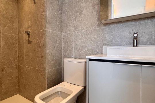 Banheiro de apartamento para alugar com 1 quarto, 25m² em Vila Nova Conceição, São Paulo