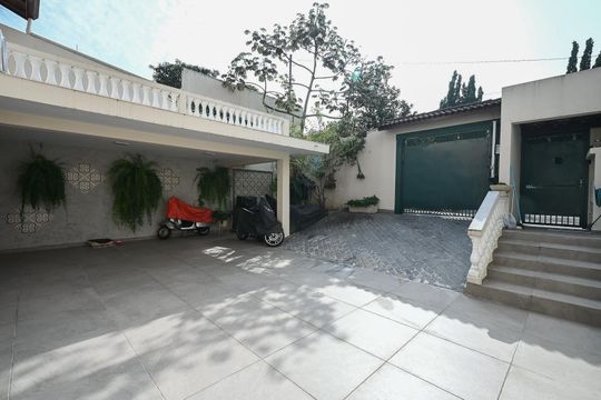 Garagem de casa à venda com 3 quartos, 320m² em Parque Monte Alegre, Taboão da Serra
