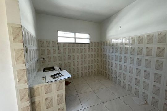 Cozinha de casa para alugar com 2 quartos, 60m² em São Sebastiao, Petrópolis