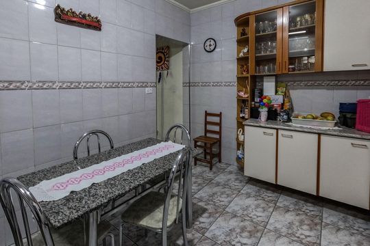Casa à venda com 2 quartos, 136m² em Vila Brasilandia, São Paulo