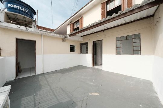 Área externa de casa para alugar com 2 quartos, 70m² em Jardim Jaú (zona Leste), São Paulo