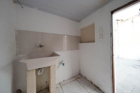 Área externa de casa para alugar com 2 quartos, 70m² em Jardim Jaú (zona Leste), São Paulo