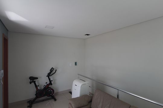 Sala de TV de apartamento à venda com 2 quartos, 100m² em Candelária, Belo Horizonte