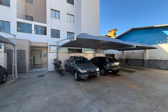 Apartamento à venda com 2 quartos, 100m² em Candelária, Belo Horizonte