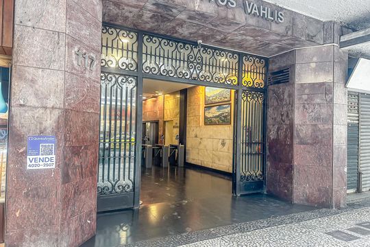 Fachada de kitnet/studio à venda com 1 quarto, 30m² em Centro, Rio de Janeiro