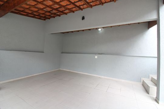 garagem de casa à venda com 3 quartos, 260m² em Jardim Sao Nicolau, São Paulo