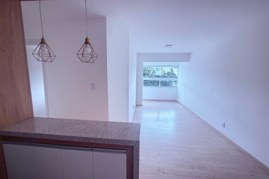 Sala de apartamento para alugar com 2 quartos, 81m² em Teixeiras, Juiz de Fora