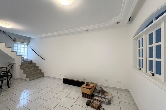Casa à venda com 3 quartos, 355m² em Jardim Monjolo, São Paulo