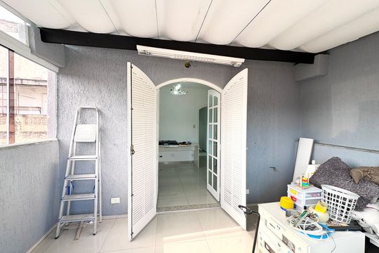 Varanda do Quarto  de casa à venda com 3 quartos, 355m² em Jardim Monjolo, São Paulo