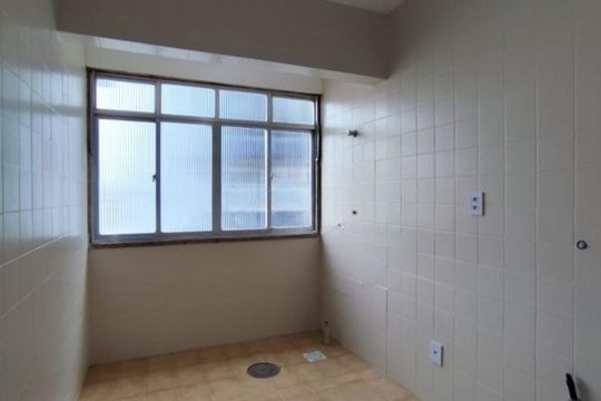 Cozinha de apartamento para alugar com 2 quartos, 95m² em Passo d’Areia, Porto Alegre
