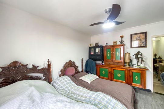 Quarto 2 de casa à venda com 3 quartos, 150m² em Parque Casa de Pedra, São Paulo