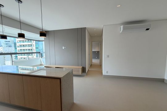 Cozinha de apartamento para alugar com 3 quartos, 81m² em Brooklin, São Paulo