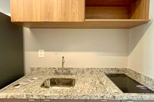 Cozinha de kitnet/studio para alugar com 1 quarto, 26m² em Pinheiros, São Paulo