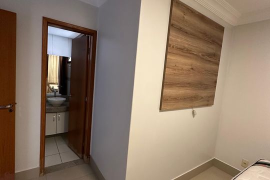Quarto de apartamento à venda com 3 quartos, 88m² em Setor Bueno, Goiânia