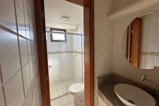 Banheiro de apartamento à venda com 3 quartos, 88m² em Setor Bueno, Goiânia