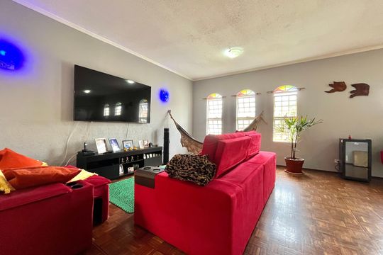 Sala de casa à venda com 3 quartos, 185m² em Jardim Jabaquara, São Paulo