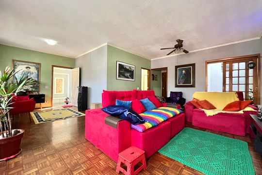 Casa à venda com 3 quartos, 185m² em Jardim Jabaquara, São Paulo