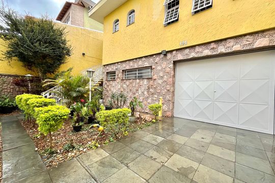 Garagem de casa à venda com 3 quartos, 185m² em Jardim Jabaquara, São Paulo