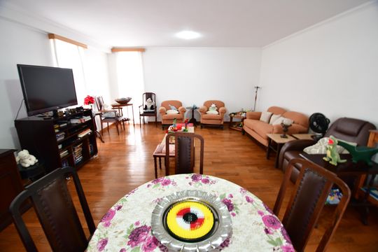 Sala de apartamento para alugar com 4 quartos, 224m² em Centro, Campinas