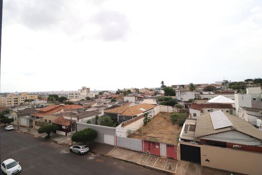 Vista de apartamento para alugar com 2 quartos, 58m² em Daniel Fonseca, Uberlândia