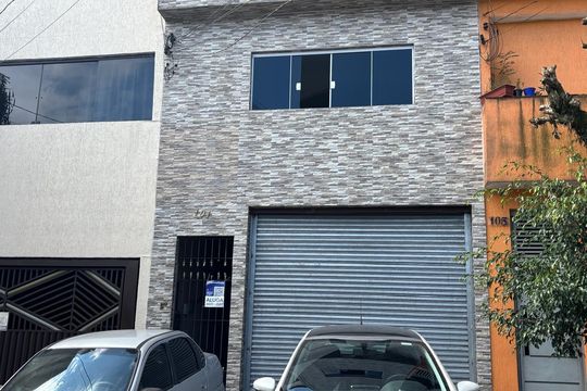 Fachada  de casa para alugar com 1 quarto, 100m² em Eldorado, São Bernardo do Campo